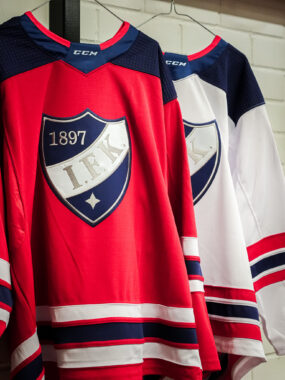 Pre-Season Game Worn Pelipaita Punainen 2025